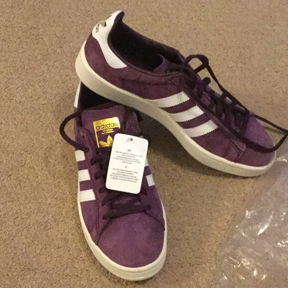 Women’s Adidas Sneakers